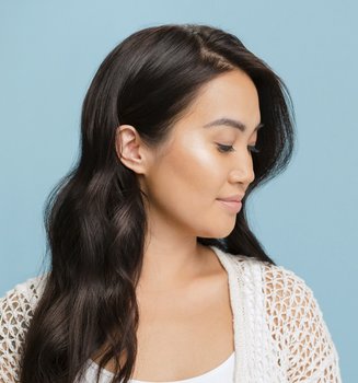 3 Ways To Include Lumi Glow Drops Into Your Makeup Routine