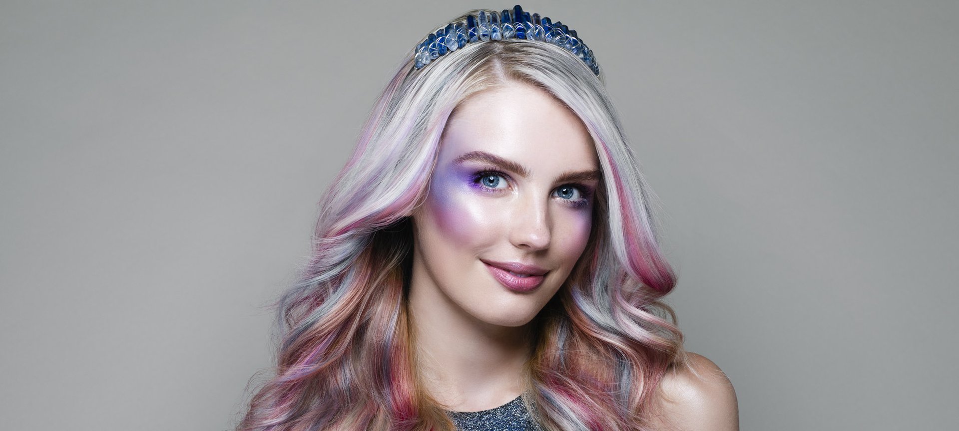 Get The Look: Galaxy Queen Hair For Halloween | L'Oréal Paris Get The Look: Galaxy Queen Hair For Halloween | L'Oréal Paris