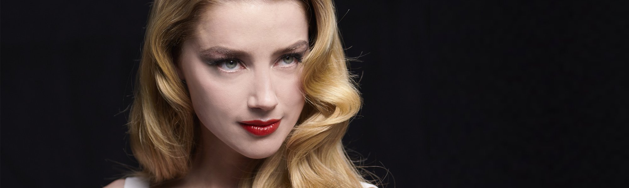 How To Recreate This Classic 1940s Glam Look