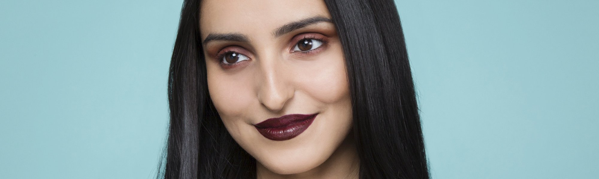 How To Wear Burgundy Makeup On Your Eyes Lips And Lashes