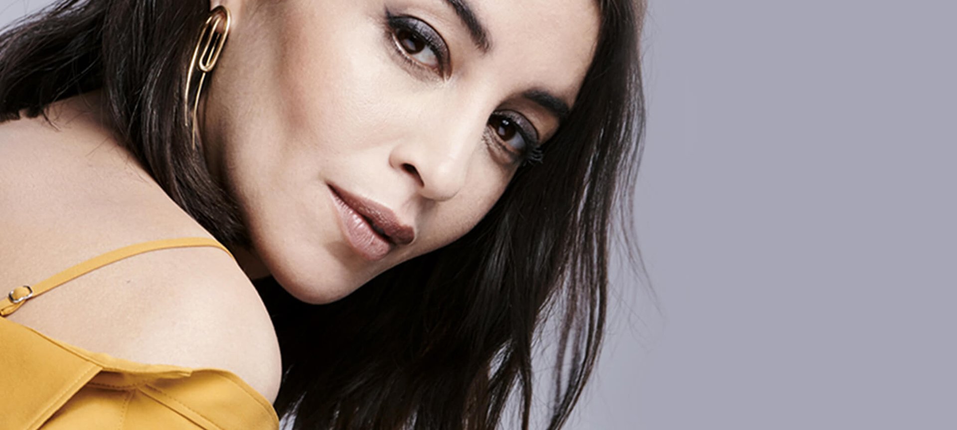 How To Recreate A Glam Textured Bob In Your Bathroom