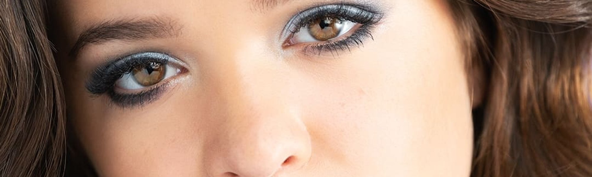 How To Do Mod Smokey Eyeshadow That S Diy Beauty Goals 1080x476