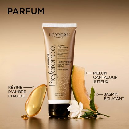 Une photo décorative du tube Superior Preference entouré d'éléments de parfum : un morceau de résine d'ambre chaude, une tranche de melon cantaloup mûr et juteux, et une fleur de jasmin blanche éclatante. Le fond est d'un or doux.
