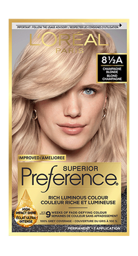 1 Box of Superior Preference 8 1/2A Champagne Blonde