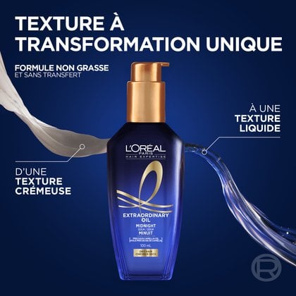 Le flacon bleu de L'Oréal Paris Sérum Nuit sur fond bleu nuit illustrant la texture transformatrice unique. Une noisette de crème blanche sur la gauche se transforme en un liquide aqueux léger sur la droite.