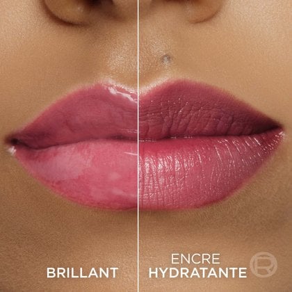 Une image divisée montrant des lèvres : le côté gauche avec un effet brillant ('BRILLANT') et le côté droit avec une finition mate et teintée ('ENCRE HYDRATANTE'). La teinte est un rose-mauve