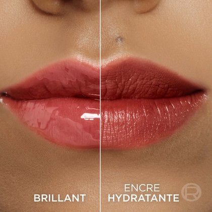 Une image divisée montrant des lèvres : le côté gauche avec un effet brillant ('STARTS GLOSSY') de la teinte 'TEA TIME' et le côté droit avec une finition mate et teintée ('HYDRATED STAIN') de la même couleur.