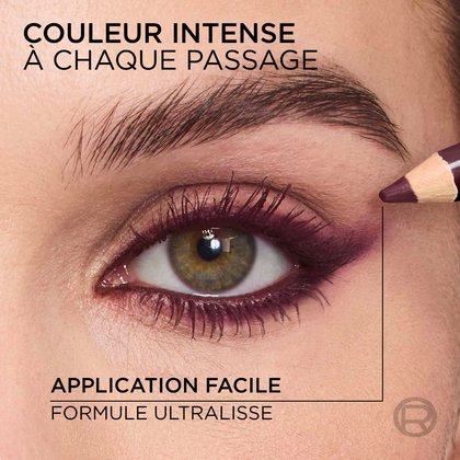 Gros plan d'un œil défini par le crayon bourgogne soulignant l'application sans effort.
