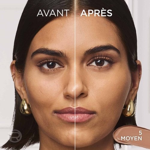 Écran partagé de comparaison avant/après du visage d'une femme, montrant un fini de peau naturel et radieux sur sa joue avec les textes "AVANT", "APRÈS" et "MOYEN".