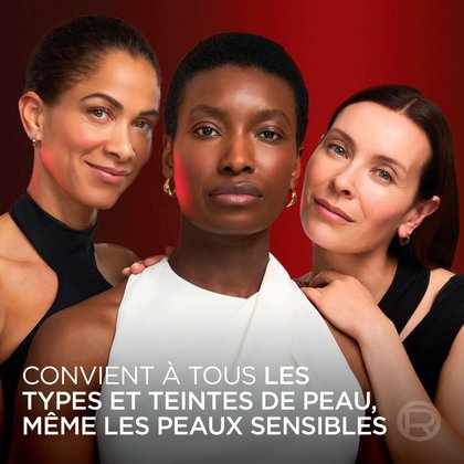 Trois femmes avec différents tons de peau (clair, moyen, foncé) souriant ensemble. Le texte indique : « Convient à tous les types et tons de peau, même sensibles ».